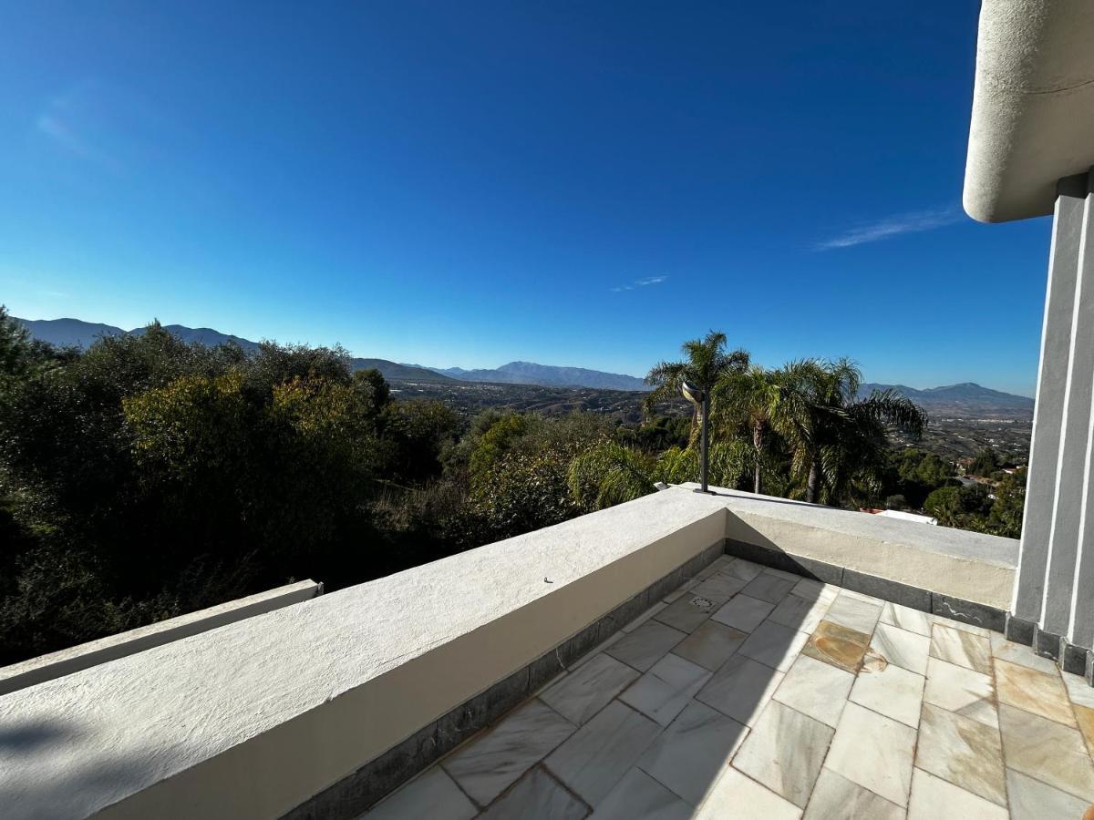Villa La Paz En Alhaurin El Grande, Malaga Exteriér fotografie